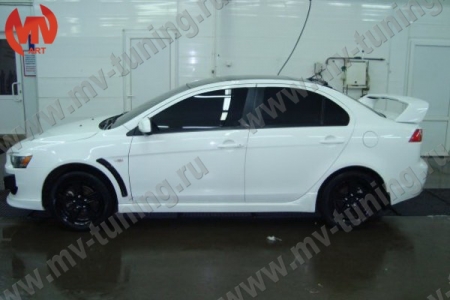 АБС-пластик Пороги в стиле EVO Lancer X
